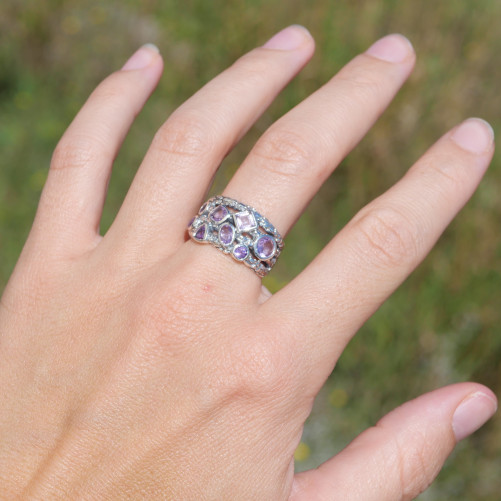 Bague large en argent et 8 petites pierres en Améthyste T57