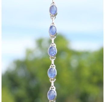 Bracelet fin en argent et 10 pierres ovales en Tanzanite