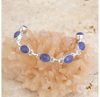 Bracelet fin en argent et 10 pierres ovales en Tanzanite