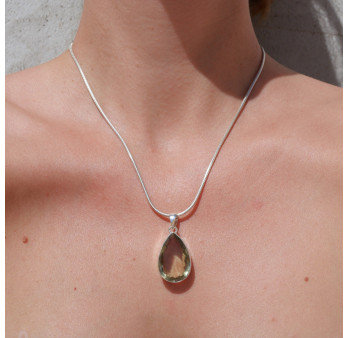 Pendentif goutte en argent pierre Prasiolite facettée
