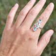 Longue bague 4 pierres gouttes facettées en Topaze bleue et argent T57