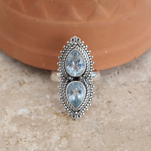 Longue bague 2 pierres Topaze bleue gouttes argent ciselé T56