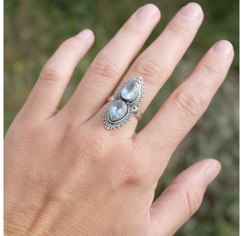 Longue bague 2 pierres Topaze bleue gouttes argent ciselé T56
