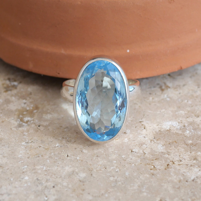 Bague oblongue grosse pierre Topaze bleue et argent T56