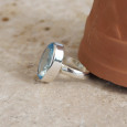 Bague oblongue grosse pierre Topaze bleue et argent T56