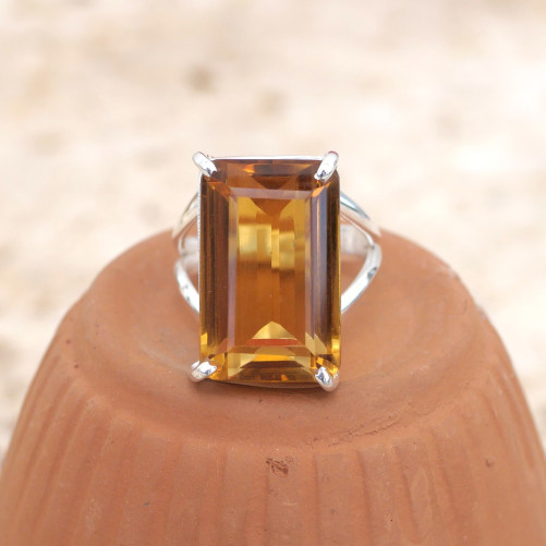 Grosse bague haute argent et pierre rectangulaire Citrine griffée T56