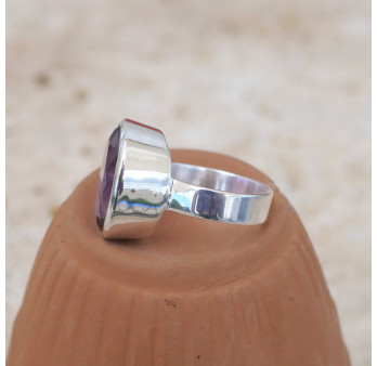 Bague haute ovale en Améthyste facettée et argent lisse T58