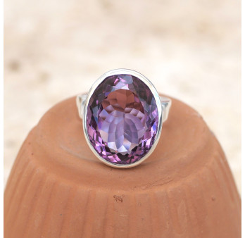 Bague haute ovale en Améthyste facettée et argent lisse T58