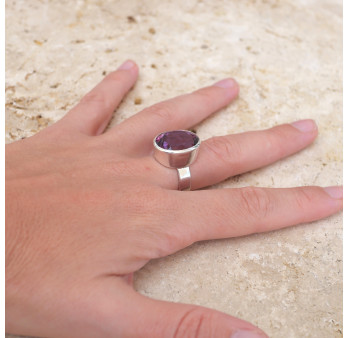 Bague haute ovale en Améthyste facettée et argent lisse T58