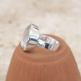 Bague haute ovale en Cristal de roche facettée et argent lisse T58