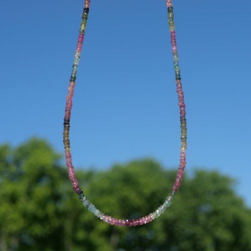 Collier pierres facettées en Tourmaline multicolore