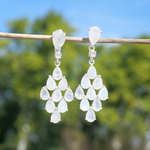 Longues boucles d'oreilles clous 11 Pierres de lune et argent