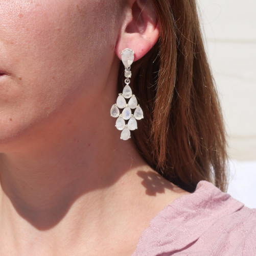 Longues boucles d'oreilles clous 11 Pierres de lune et argent