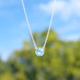 Collier fin chaine argent et pierre ronde en Topaze bleue Collier fin chaine argent et pierre ronde en Topaze bleue