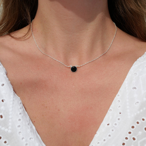 Collier fin chaine argent et pierre ronde en Onyx noir