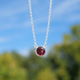 Collier fin chaine argent et pierre ronde en Grenat Collier fin chaine argent et pierre ronde en Grenat