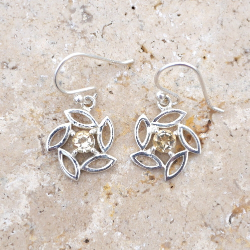 Petites boucles d'oreilles fleur argent et pierre Citrine