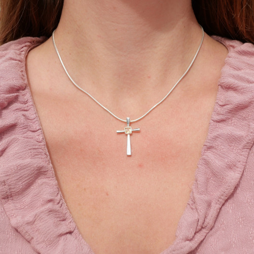 Petit pendentif croix fine en argent et pierre Citrine
