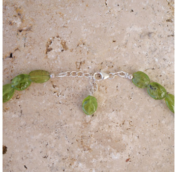 Collier pierres naturelles galets en Péridot