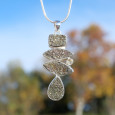 Long pendentif en argent et 5 pierres en Spectropyrite et Citrine