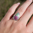 Petite bague goutte argent plat et pierre Rubis sur Zoisite T51 Petite bague goutte argent plat et pierre Rubis sur Zoisite T51