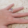 Petite bague goutte argent plat et pierre Rubis sur Zoisite T51 Petite bague goutte argent plat et pierre Rubis sur Zoisite T51