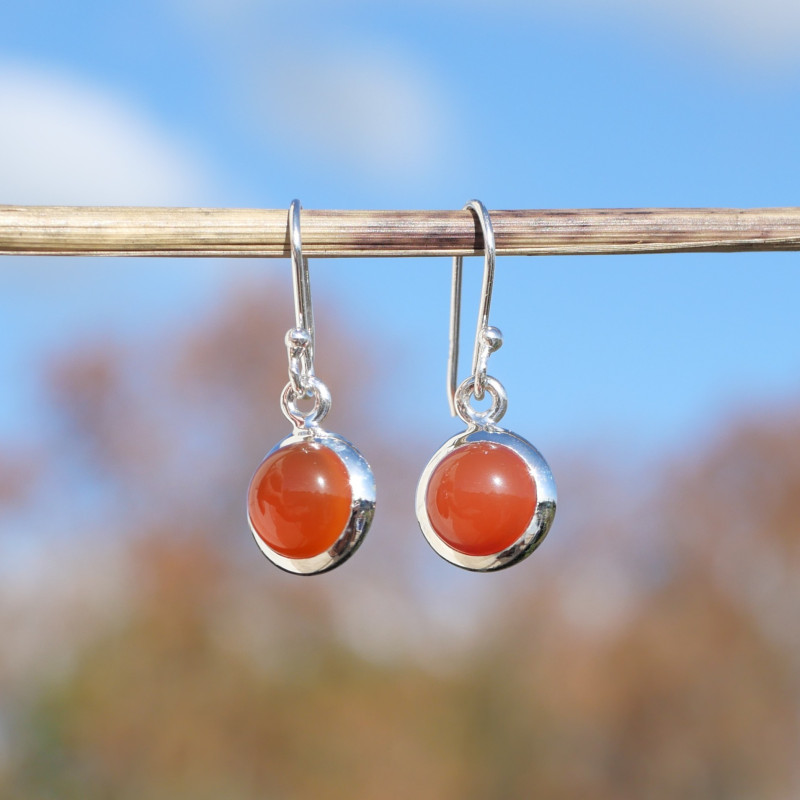 Petites boucles d'oreilles rondes Cornaline et argent Petites boucles d'oreilles rondes Cornaline et argent