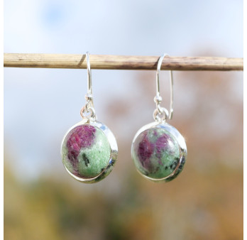 Boucles d'oreilles rondes pierre Rubis sur Zoisite et argent