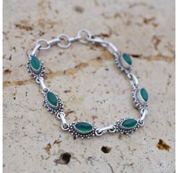 Bracelet argent ciselé et 6 pierres navettes en Agate verte