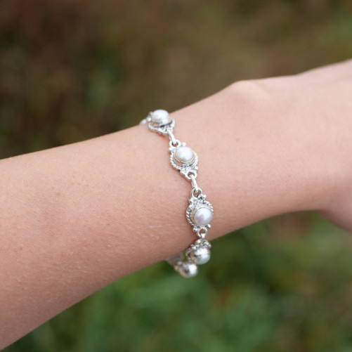 Bracelet argent ciselé et 7 Perles de culture rondes