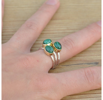 Idée cadeau Bague Malachite moderne 3 anneaux soudés pierre naturelle