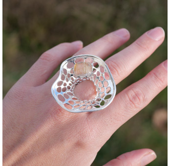 Grande bague corolle en argent et pierre Quartz rutile T58
