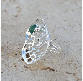 Grande bague corolle en argent et pierre Quartz strawberry vert T55