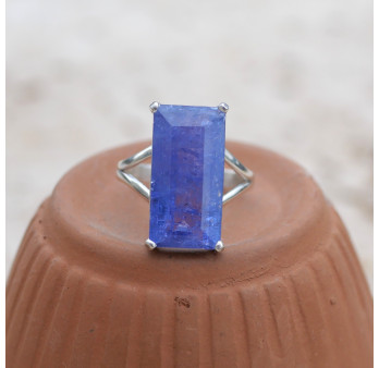 Bague rectangulaire pierre Tanzanite et argent T54