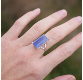 Bague rectangulaire pierre Tanzanite et argent T54