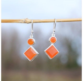 Boucles en argent et 2 pierres facettées en Cornaline