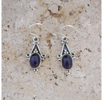 Petites boucles argent ciselé et pierre ovale Améthyste