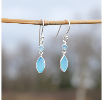 Boucles d'oreilles fines navettes en argent et Calcédoine