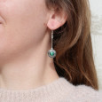 Longues boucles en argent et pierre ronde Malachite Longues boucles en argent et pierre ronde Malachite