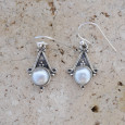 Petites boucles argent ciselé et Perle de culture ronde
