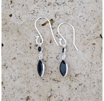 Boucles d'oreilles fines navettes en argent et Onyx noir