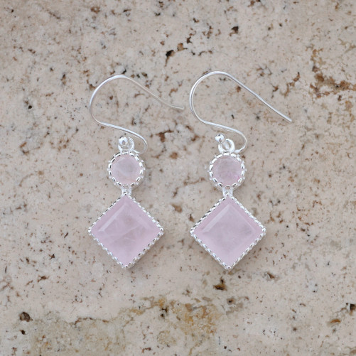 Boucles en argent et 2 pierres facettées en Quartz rose