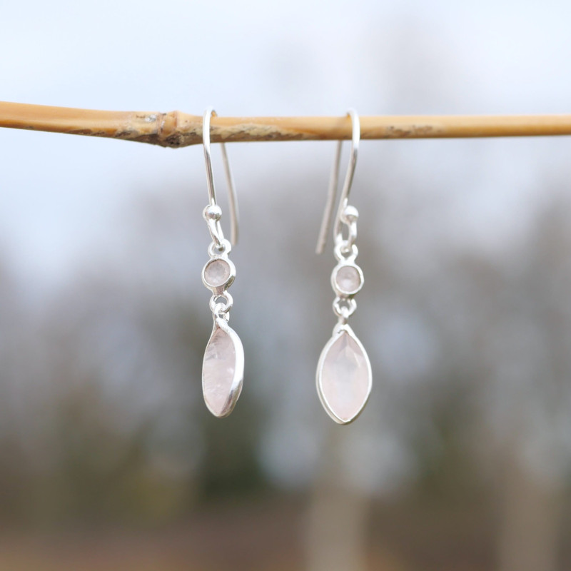 Boucles d'oreilles fines navettes en argent et Quartz rose