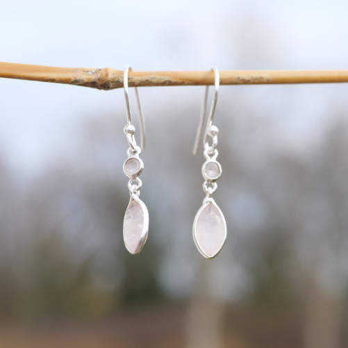 Boucles d'oreilles fines navettes en argent et Quartz rose