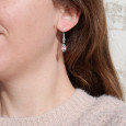 Boucles d'oreilles fines navettes en argent et Topaze bleue