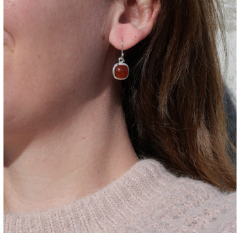 Petites boucles d'oreilles carrées Cornaline et argent