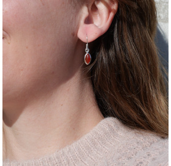 Petites boucles d'oreilles navettes Cornaline et argent