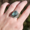 Bague large argent ciselé et pierre ovale Labradorite T61