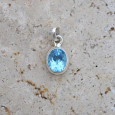 Petit pendentif ovale pierre Topaze bleue et argent
