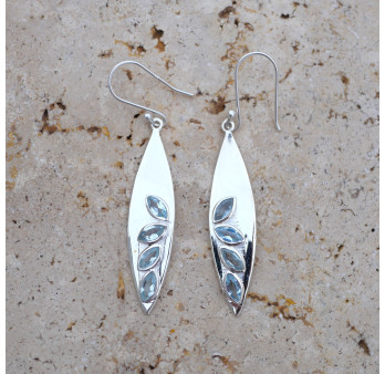 Boucles d'oreilles navette argent et 4 pierres en Topaze bleue